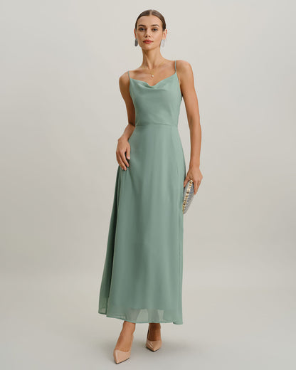 Vestido longo slip verde com corte A e costas à mostra
