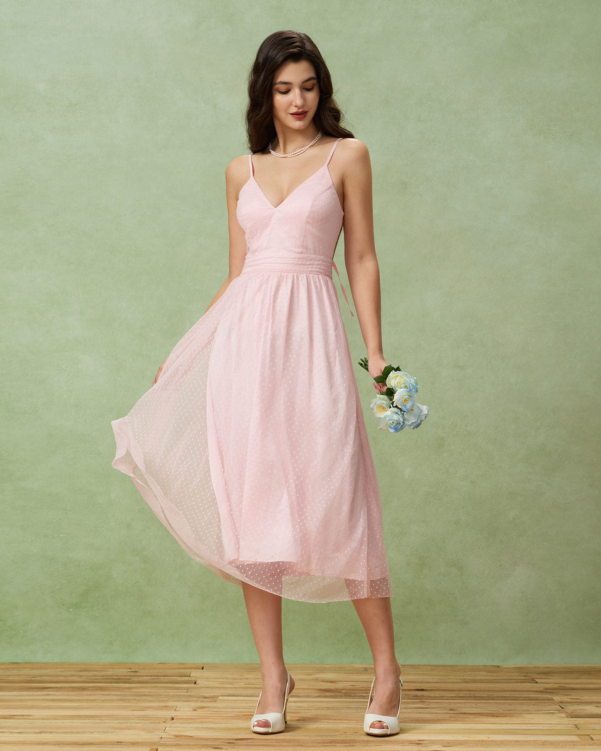 Vestido slip midi rosa com decote em V e costas nuas