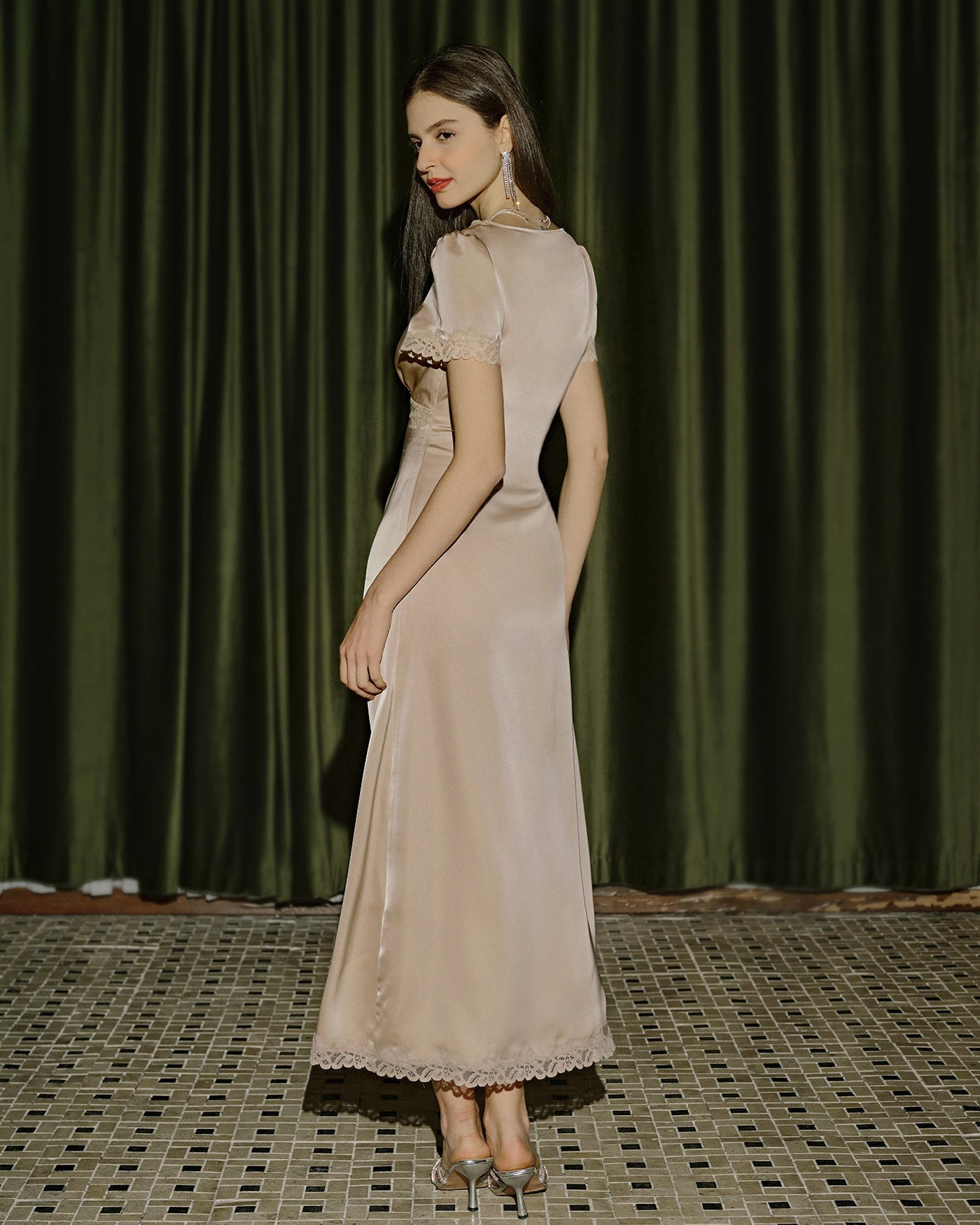Vestido Longo Túnica de Renda — Damasco