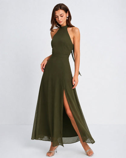 Vestido longo em chiffon verde com gola alta e fenda