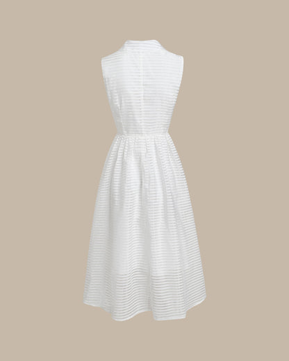 Vestido midi listrado sem mangas — branco
