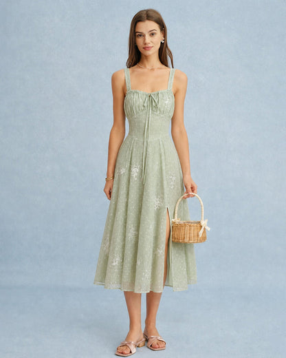 Vestido midi slip em jacquard verde com corte evasê