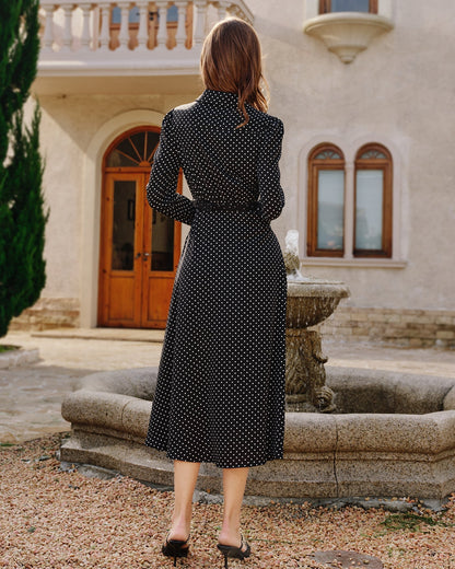Vestido midi preto com gola e estampa de poá