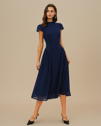 Vestido midi azul com mangas bufantes