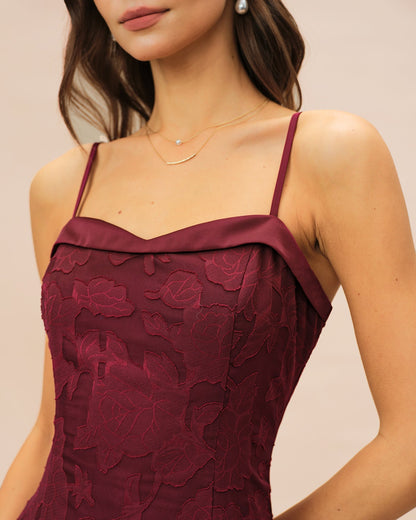 Vestido midi slip em jacquard com decote em coração — Vinho