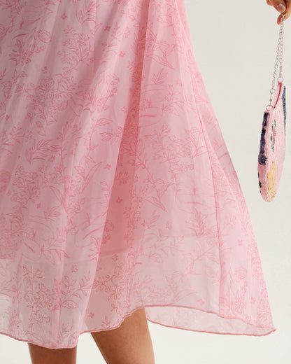 Vestido midi rosa com decote quadrado e babados