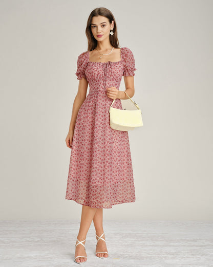 Vestido midi rosa em chiffon com decote quadrado e estampa floral