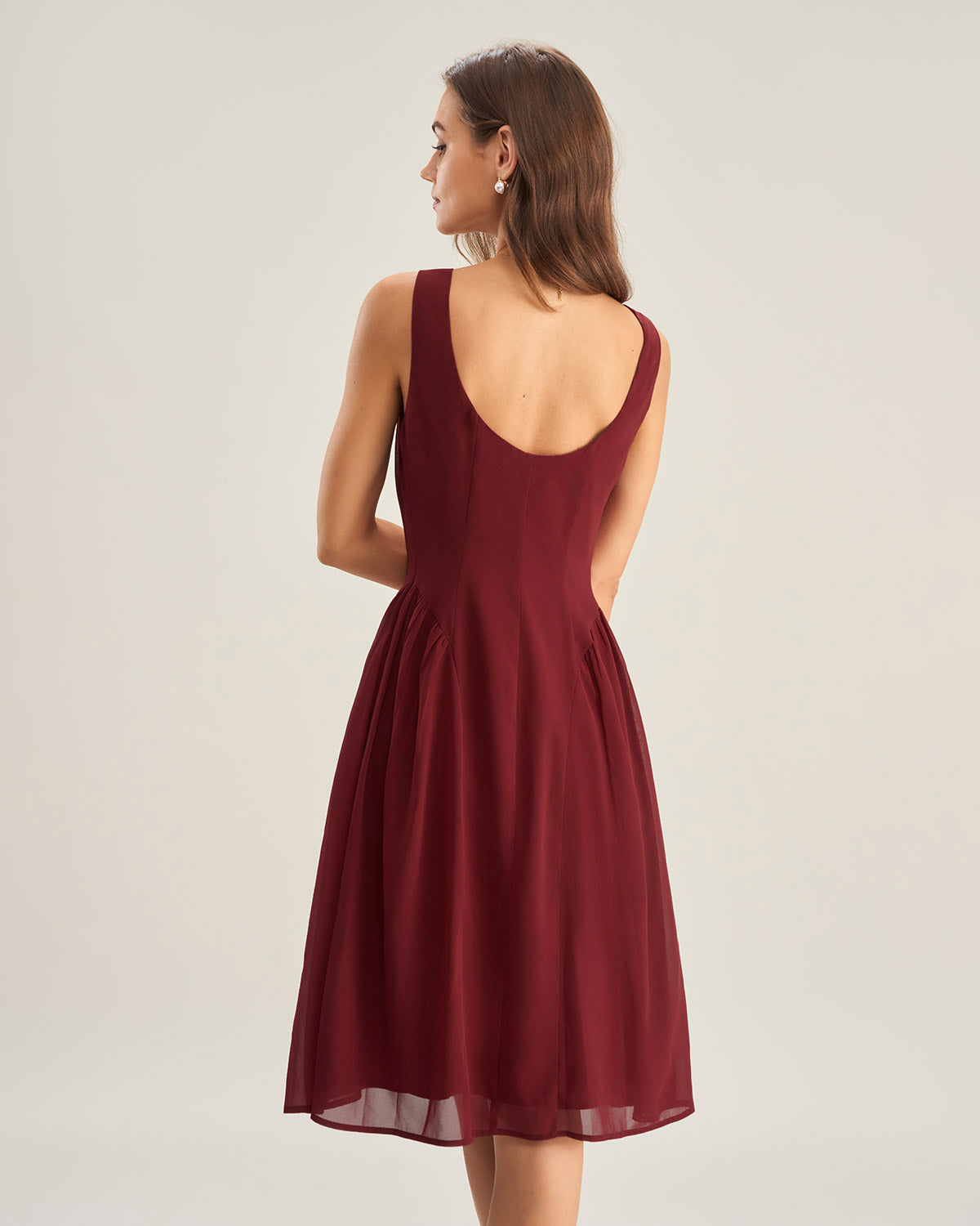 Vestido midi de chiffon sem mangas — vinho