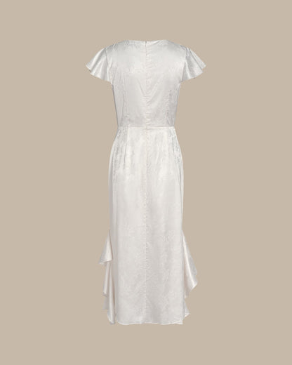 Vestido midi bege em jacquard com babados e decote canoa