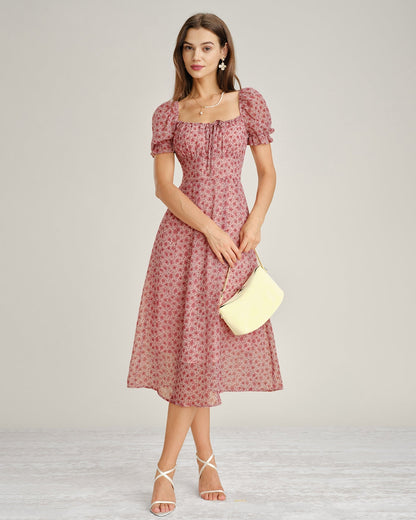 Vestido midi rosa em chiffon com decote quadrado e estampa floral