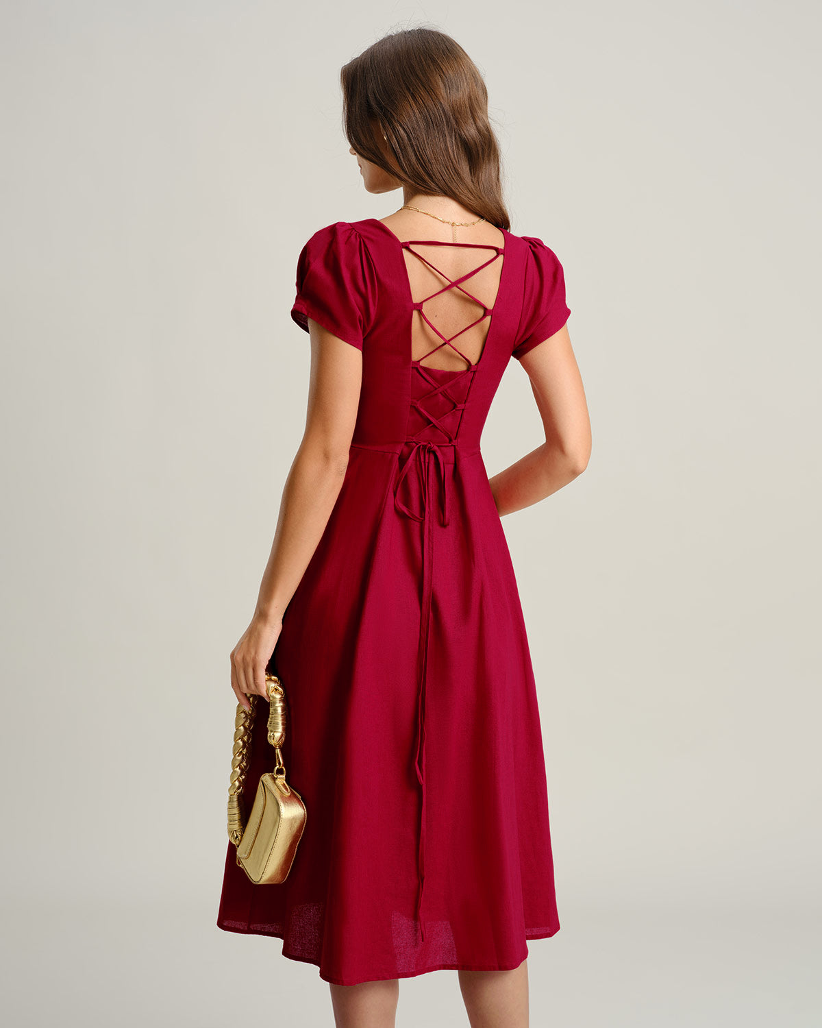 Vestido midi evasê com decote quadrado — Vinho