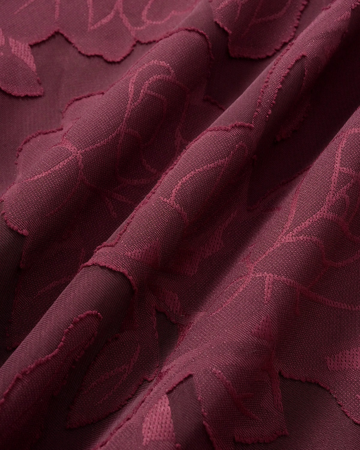 Vestido Midi Jacquard com Fenda - Vinho
