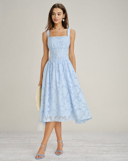Vestido midi azul com decote quadrado e jacquard com renda