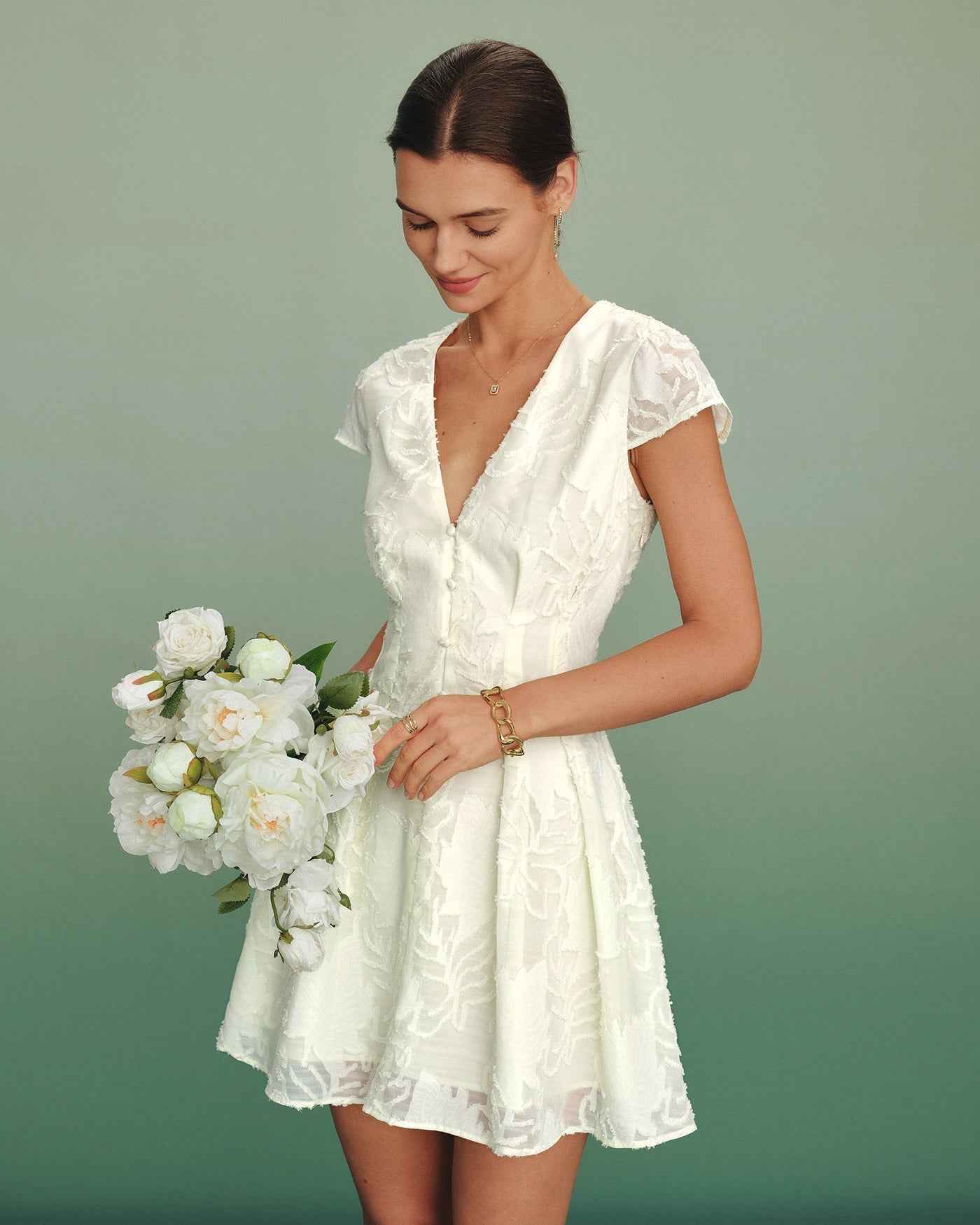 Mini-vestido texturizado com decote em V — Damasco