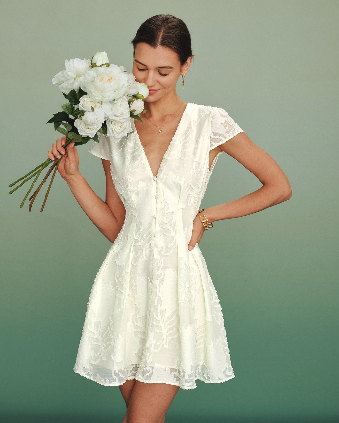 Mini-vestido texturizado com decote em V — Damasco