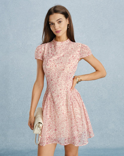 Vestido mini de chiffon floral rosa com gola alta