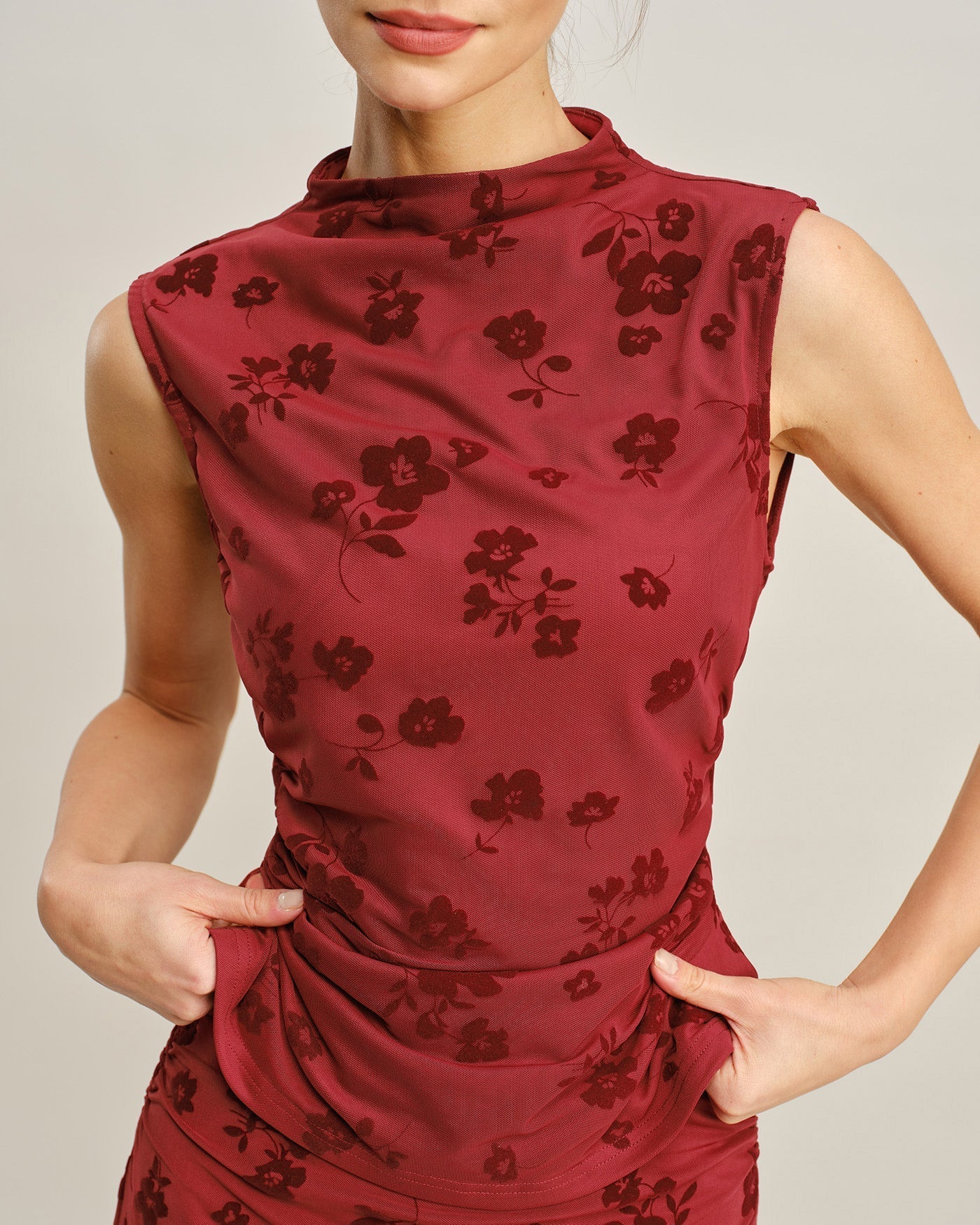 Regata Floral de Gola Alta — Vermelha